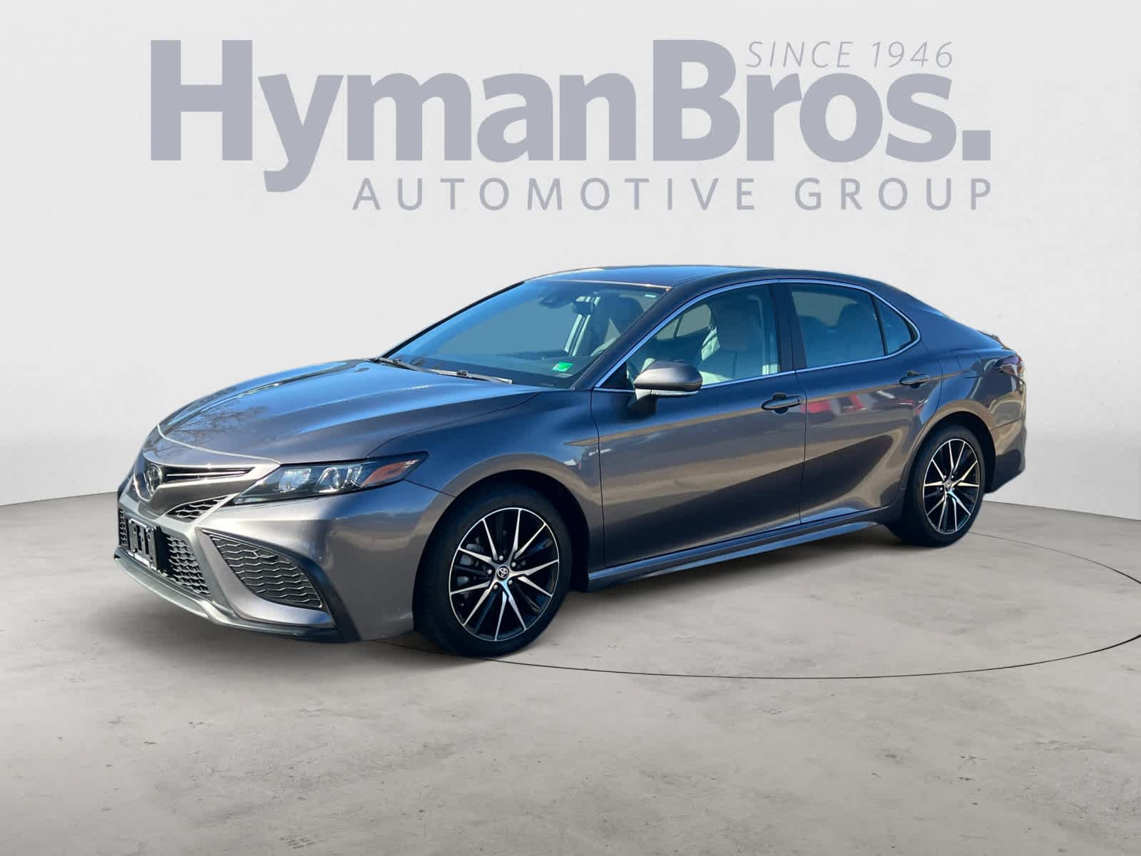 Used 2023 Toyota Camry SE FWD image 8
