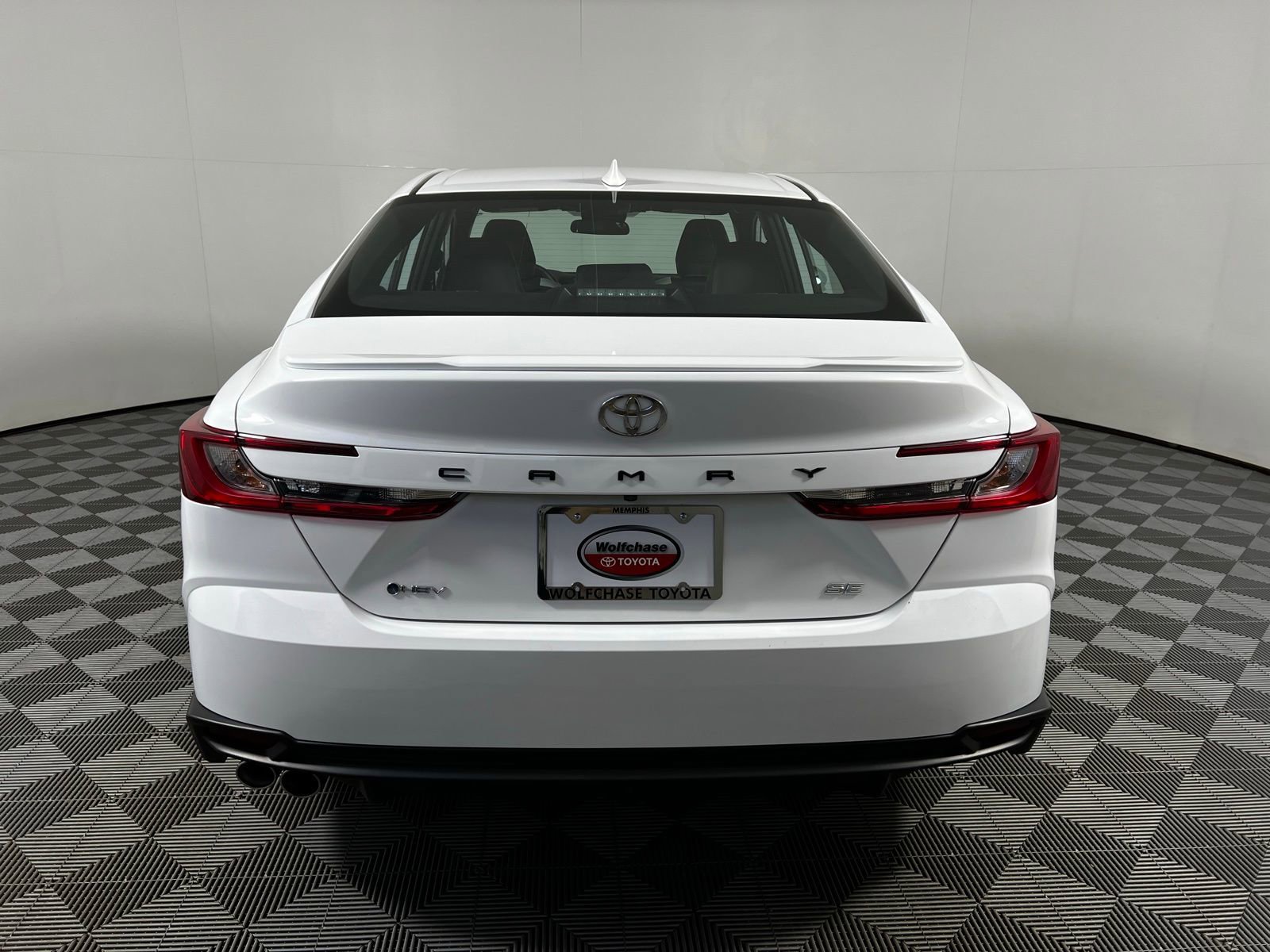 Certified 2025 Toyota Camry SE image 5