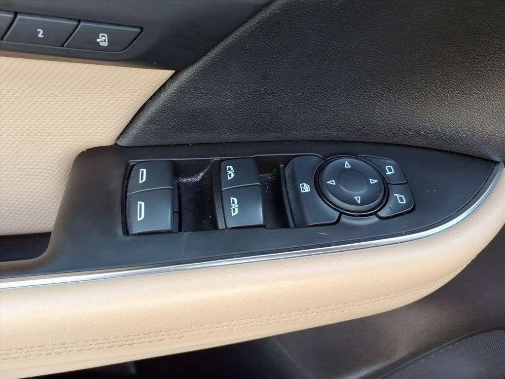 Used 2024 Buick Envision Preferred AWD/4WD image 24