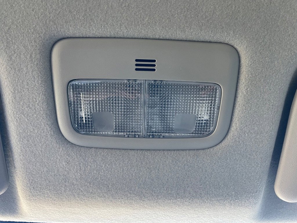 Used 2013 Toyota Corolla LE image 37