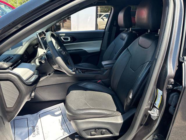 Used 2023 Jeep Compass Limited AWD/4WD image 12