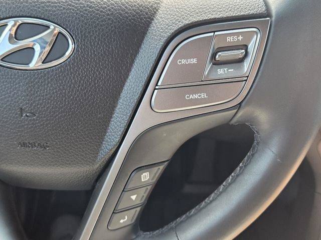Used 2017 Hyundai Santa Fe FWD image 30