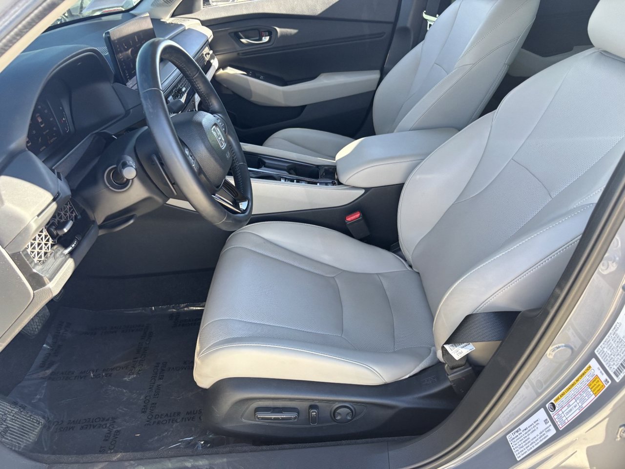 Used 2025 Honda Accord EX-L image 17