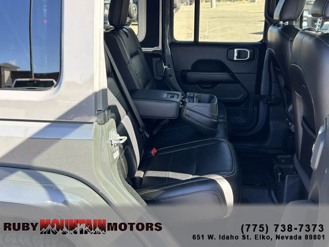 Used 2020 Jeep Wrangler Unlimited Sahara image 23
