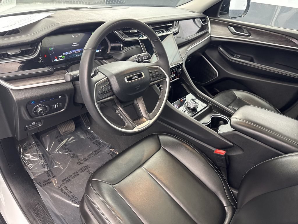 Used 2024 Jeep Grand Cherokee Limited 4xe AWD/4WD image 8