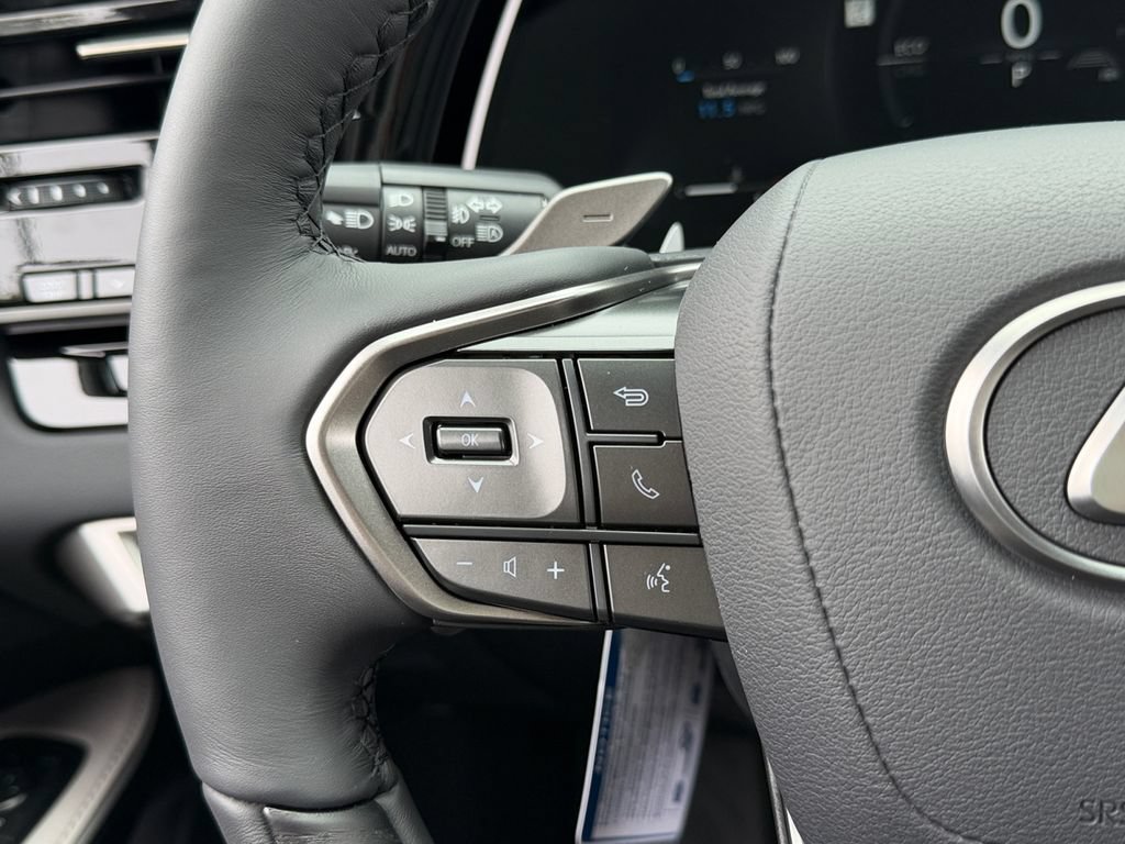 New 2026 Lexus RX 350h AWD/4WD image 16