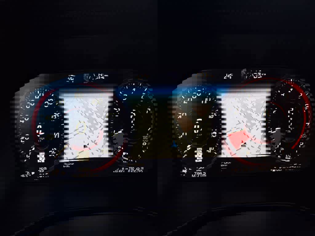 Used 2019 Volvo XC40 T5 R-Design image 12