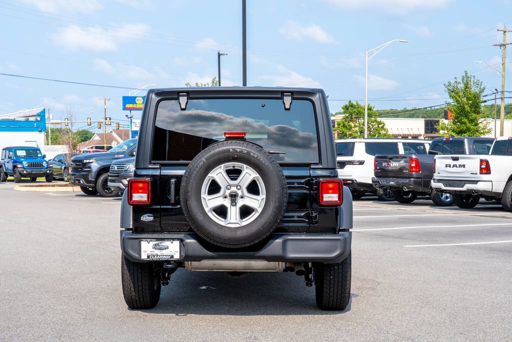 Used 2022 Jeep Wrangler Unlimited Sport AWD/4WD image 6