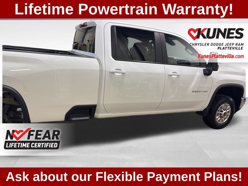 Used 2025 Chevrolet Silverado 2500 LT w/ Convenience Package image 11