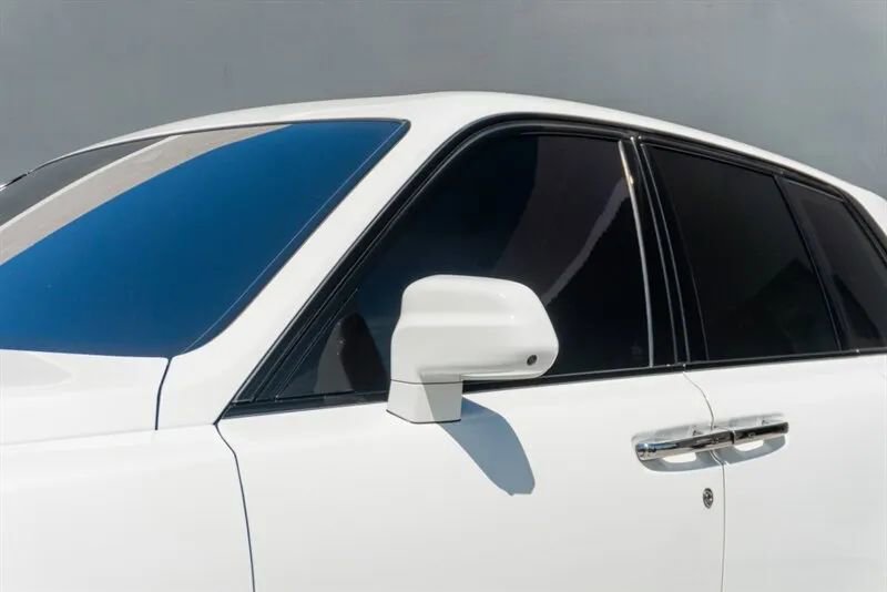 Used 2024 Rolls-Royce Cullinan Black Badge image 17