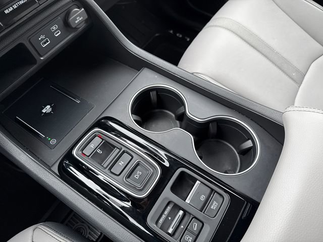 Used 2024 Honda Pilot Touring image 32