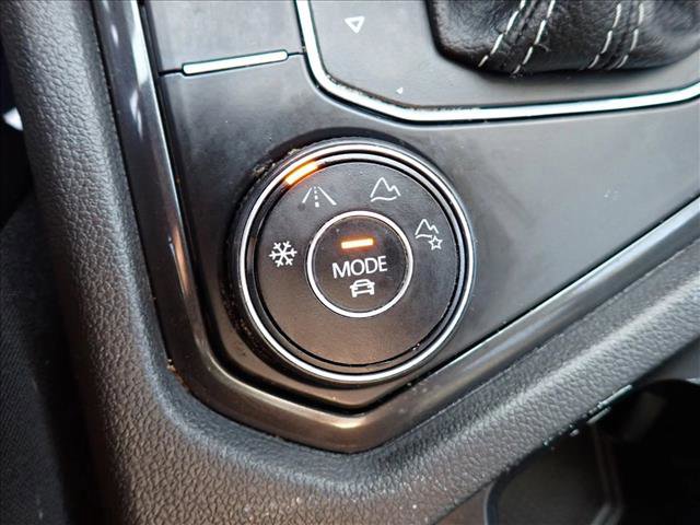 Used 2021 Volkswagen Tiguan SE R-Line image 19