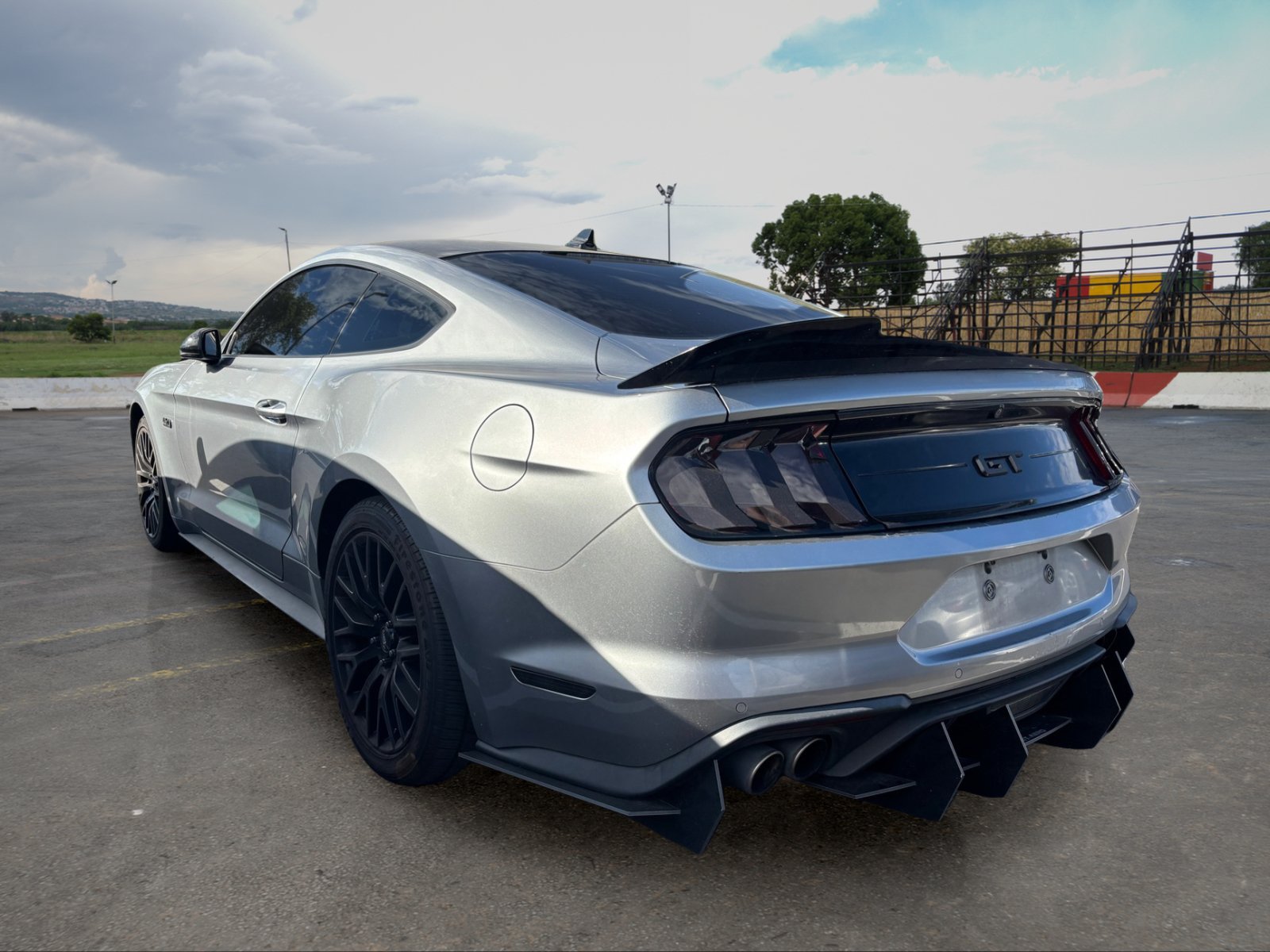 Used 2021 Ford Mustang GT Premium RWD image 4