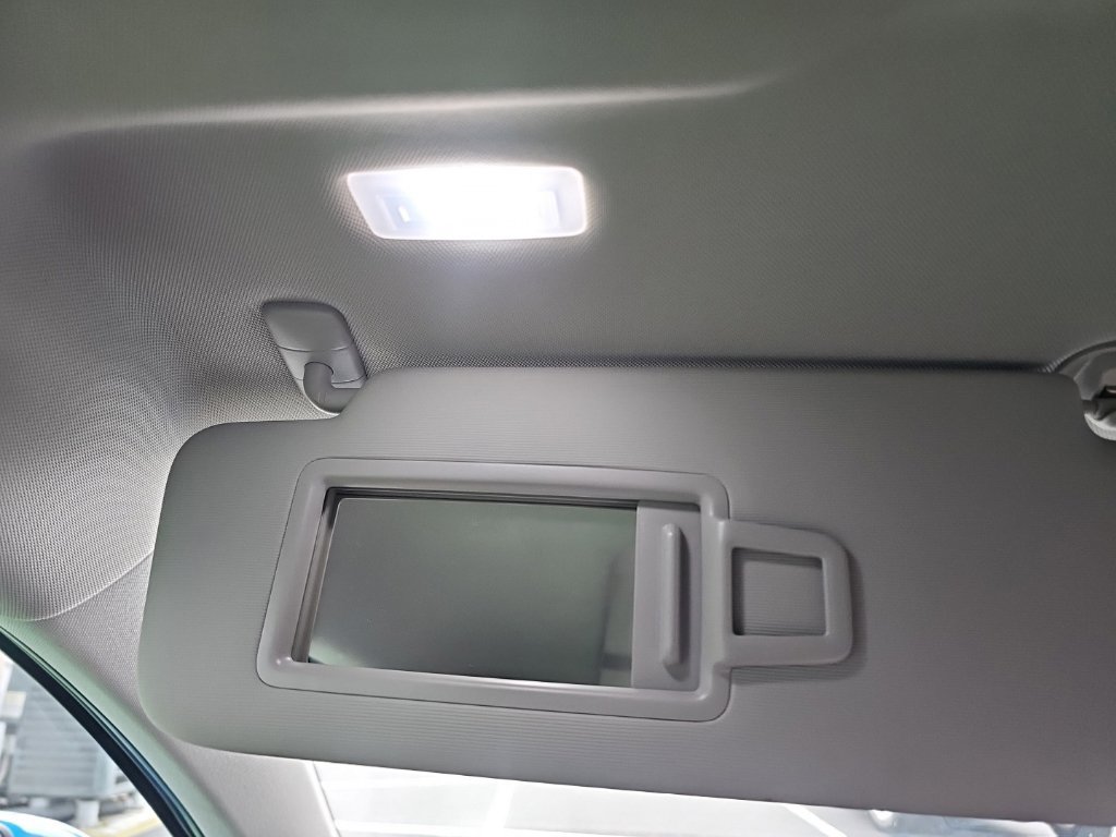 Used 2023 Volkswagen Taos SE w/ Panoramic Sunroof Package FWD image 30