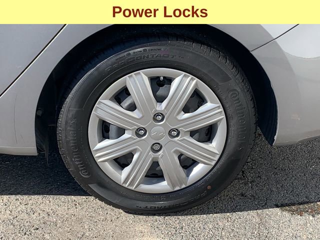 Used 2023 Kia Rio S image 9