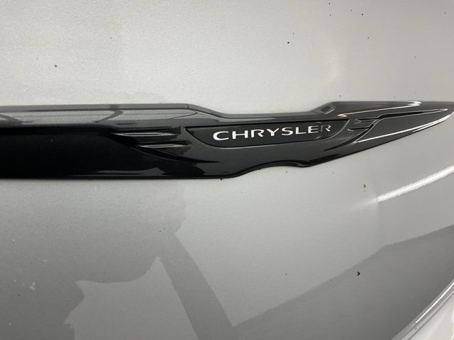 Used 2021 Chrysler 300 Touring w/ Sport Appearance Package image 26