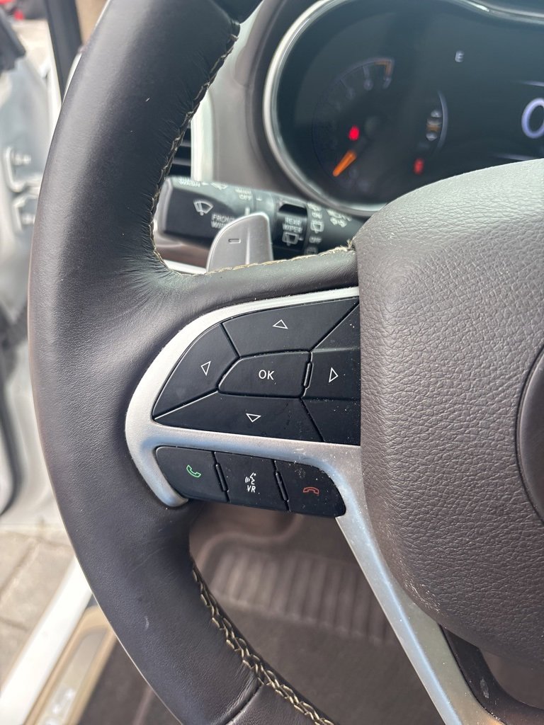 Used 2020 Jeep Grand Cherokee Summit image 20