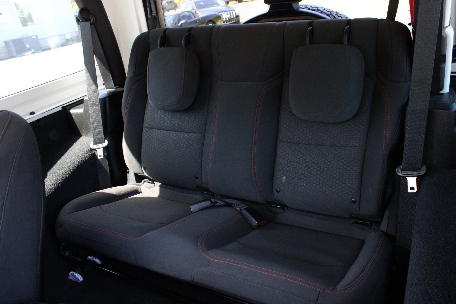 Used 2021 Jeep Wrangler Rubicon AWD/4WD image 15