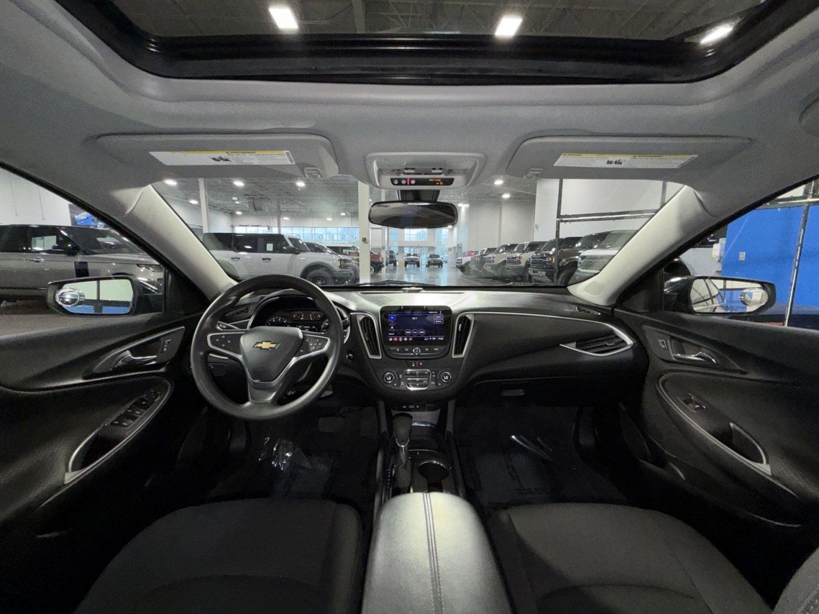 Used 2022 Chevrolet Malibu LT image 37