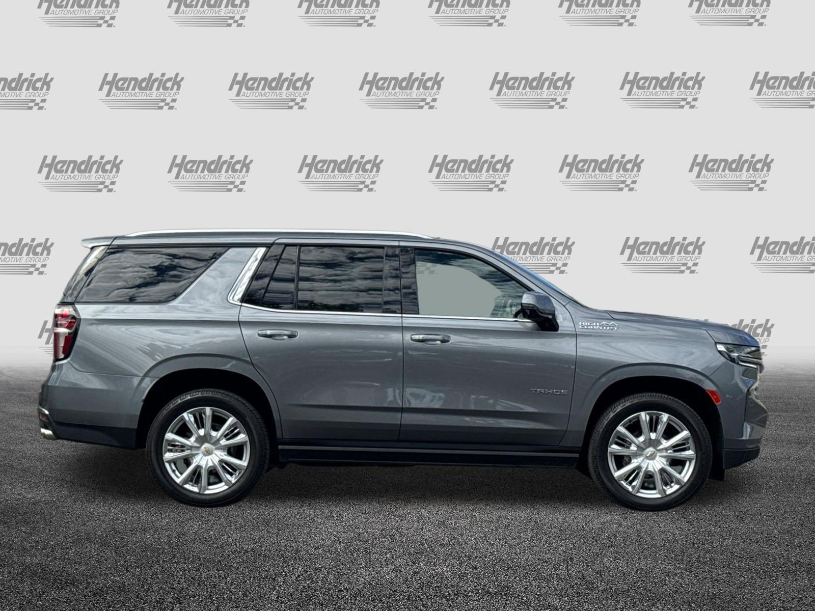 Used 2021 Chevrolet Tahoe High Country w/ Premium Package AWD/4WD image 3