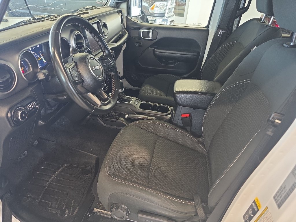 Used 2021 Jeep Wrangler Unlimited Sport AWD/4WD image 14