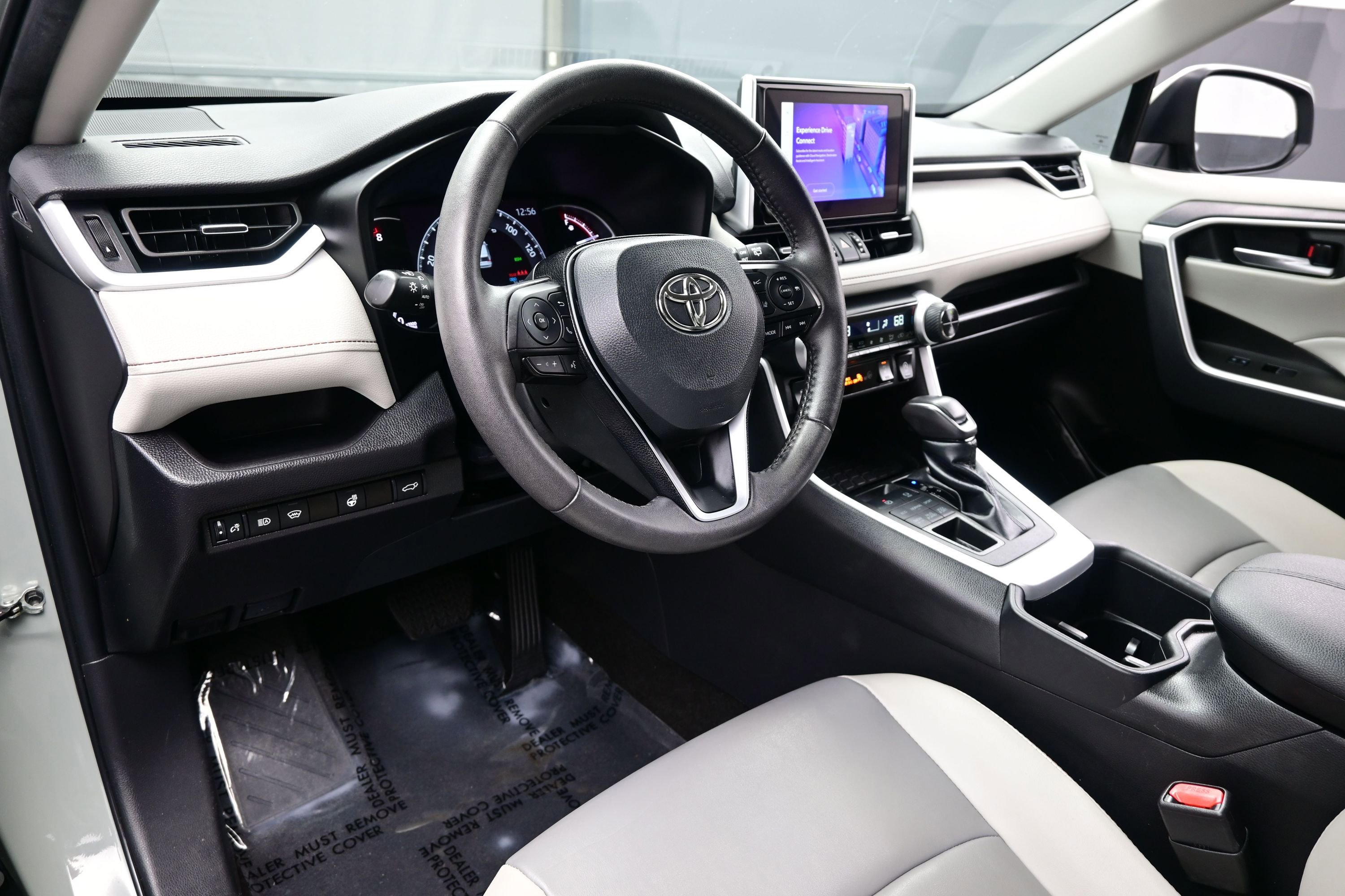 Used 2023 Toyota RAV4 XLE Premium AWD/4WD image 13