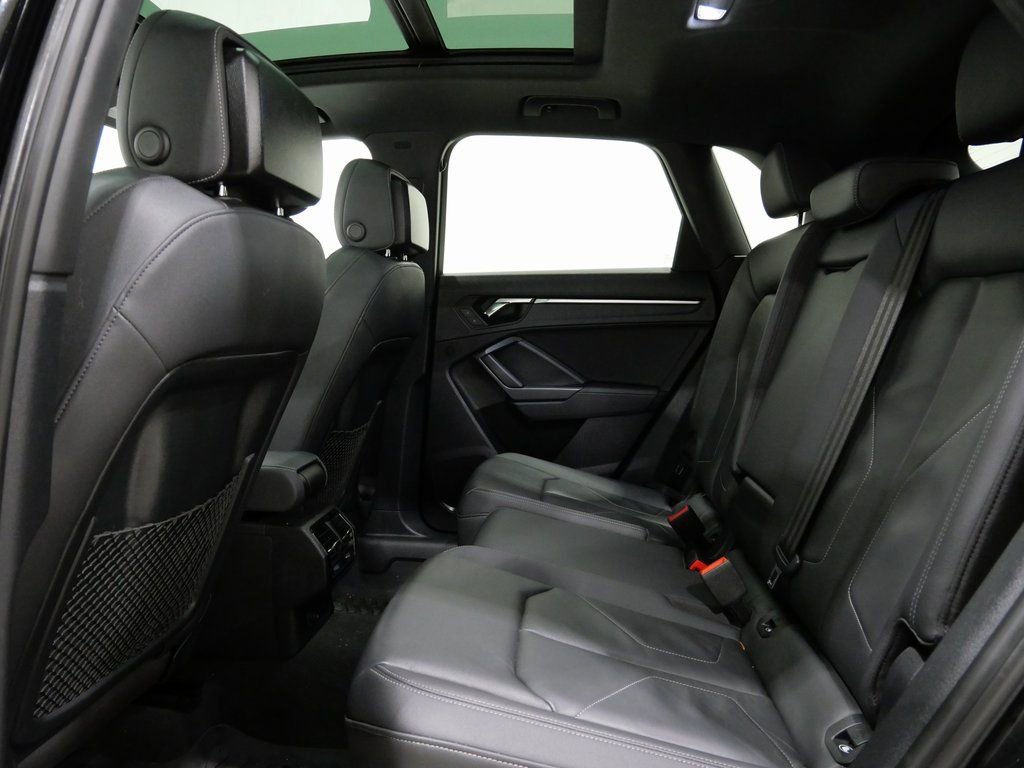 Used 2022 Audi Q3 2.0T Premium image 23