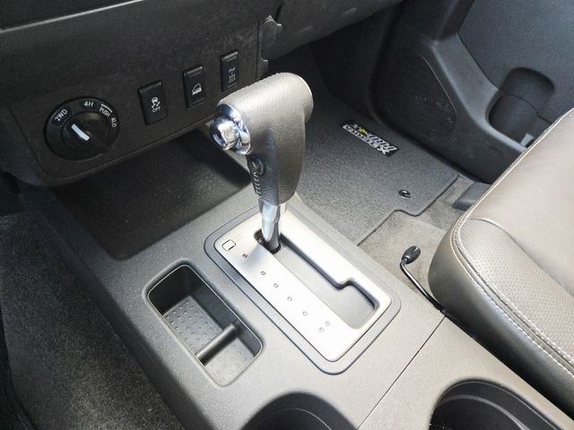 Used 2013 Nissan Xterra PRO-4X w/ Pro-4x Leather Pkg image 15