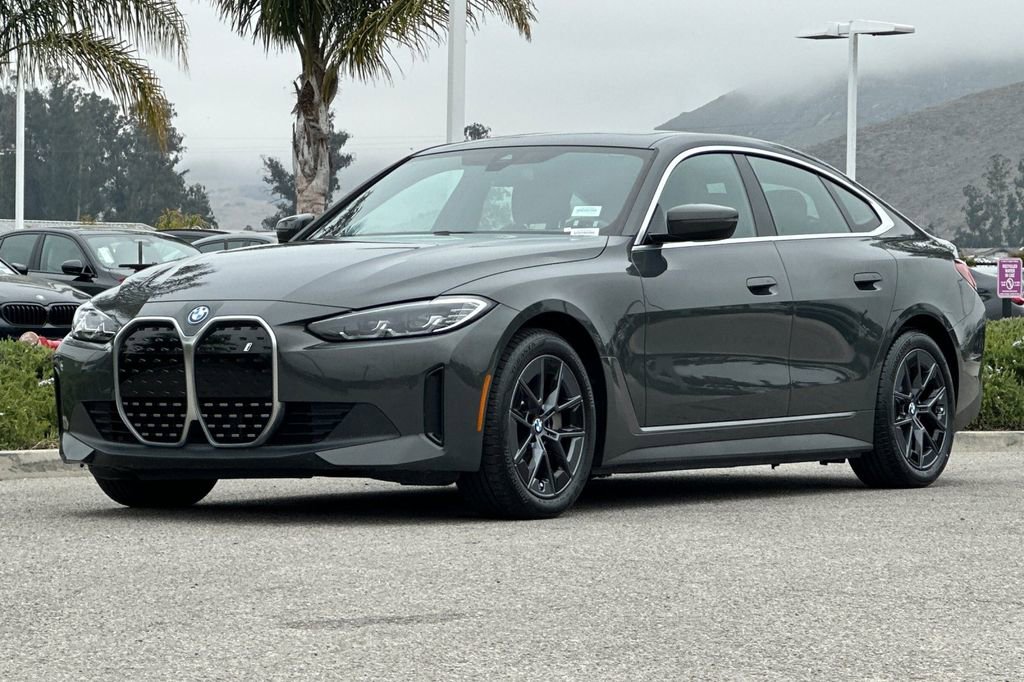 Used 2023 BMW i4 eDrive35 RWD image 7