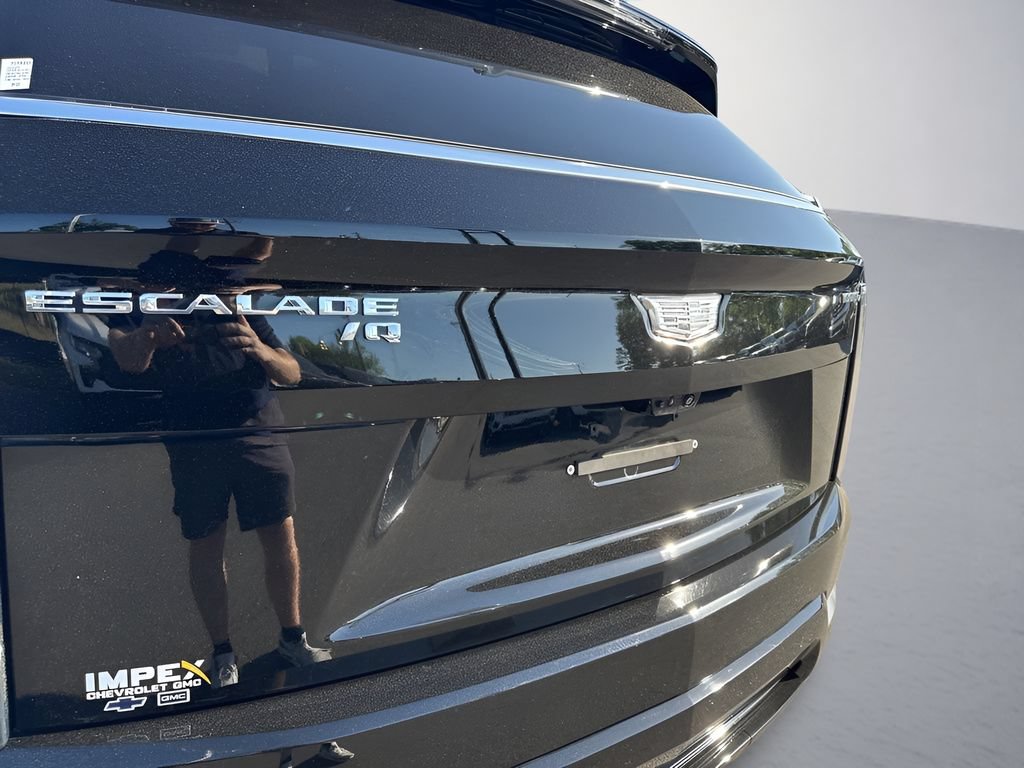 Used 2025 Cadillac Escalade IQ Luxury 2 w/ LPO, Premium Carpet Package AWD/4WD image 35