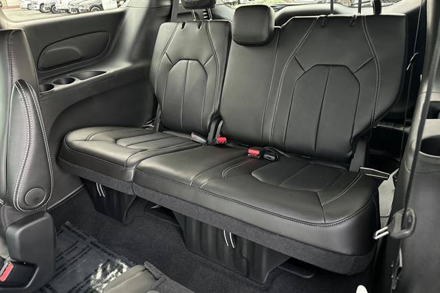 New 2026 Chrysler Voyager LX FWD image 11