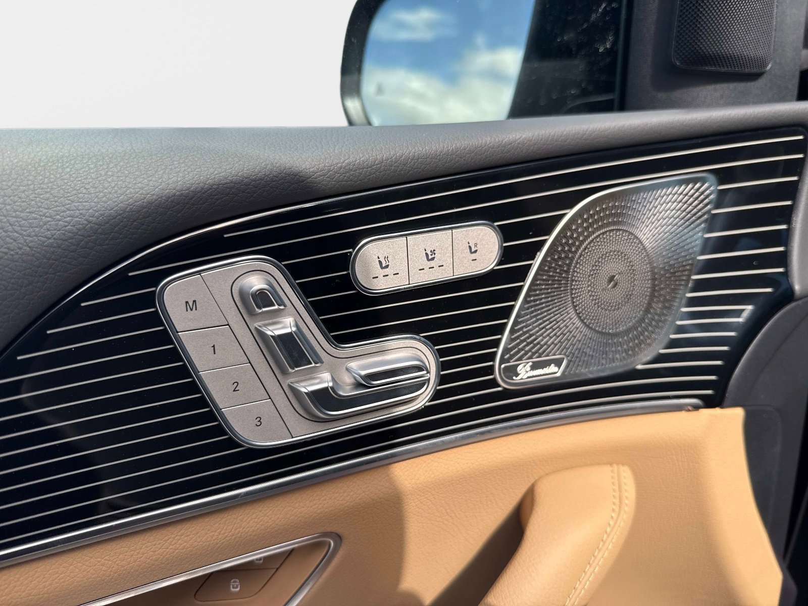 New 2026 Mercedes-Benz GLS 450 4MATIC image 18