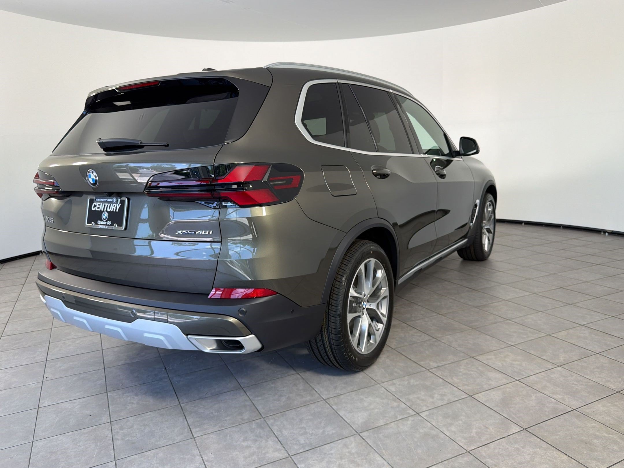 New 2026 BMW X5 xDrive40i AWD/4WD image 9