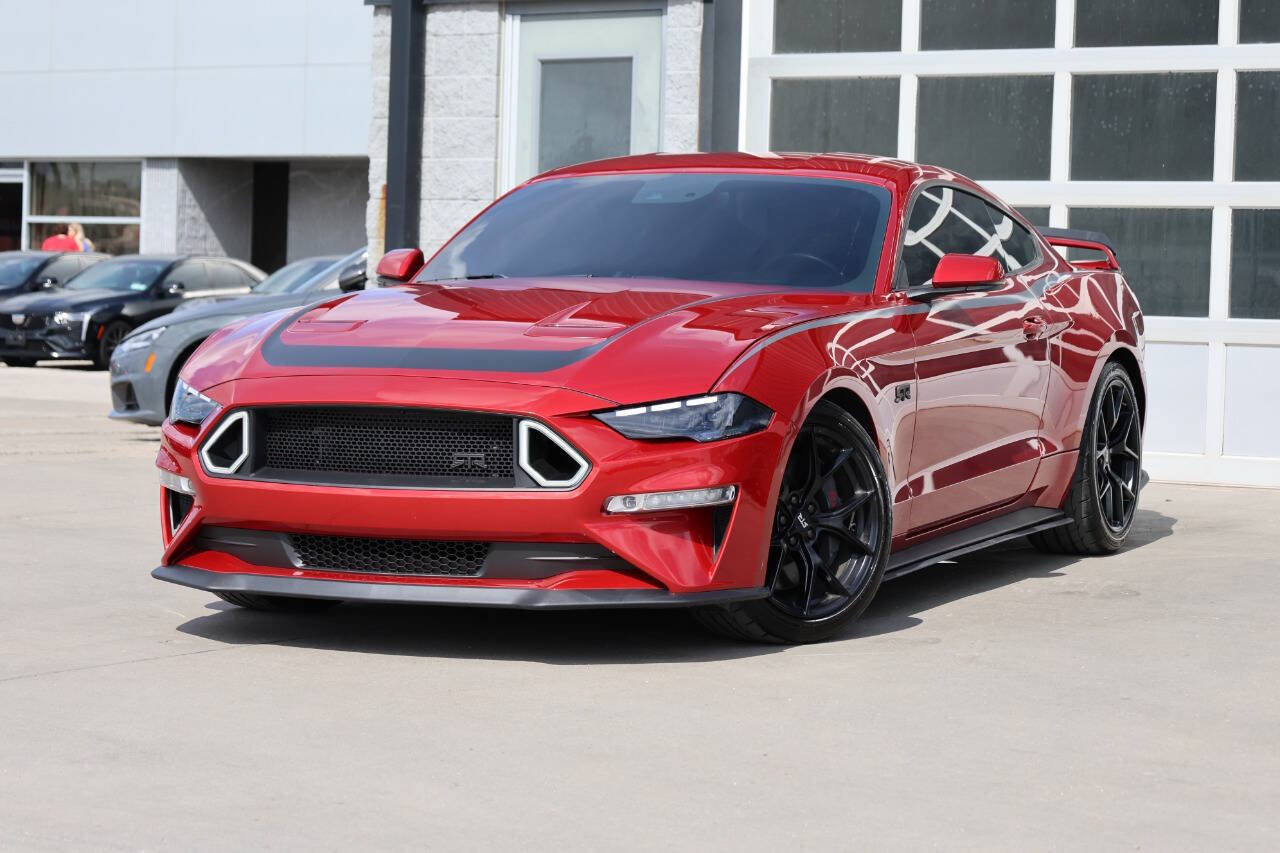 Used 2020 Ford Mustang GT Premium w/ GT Performance Package RWD image 3