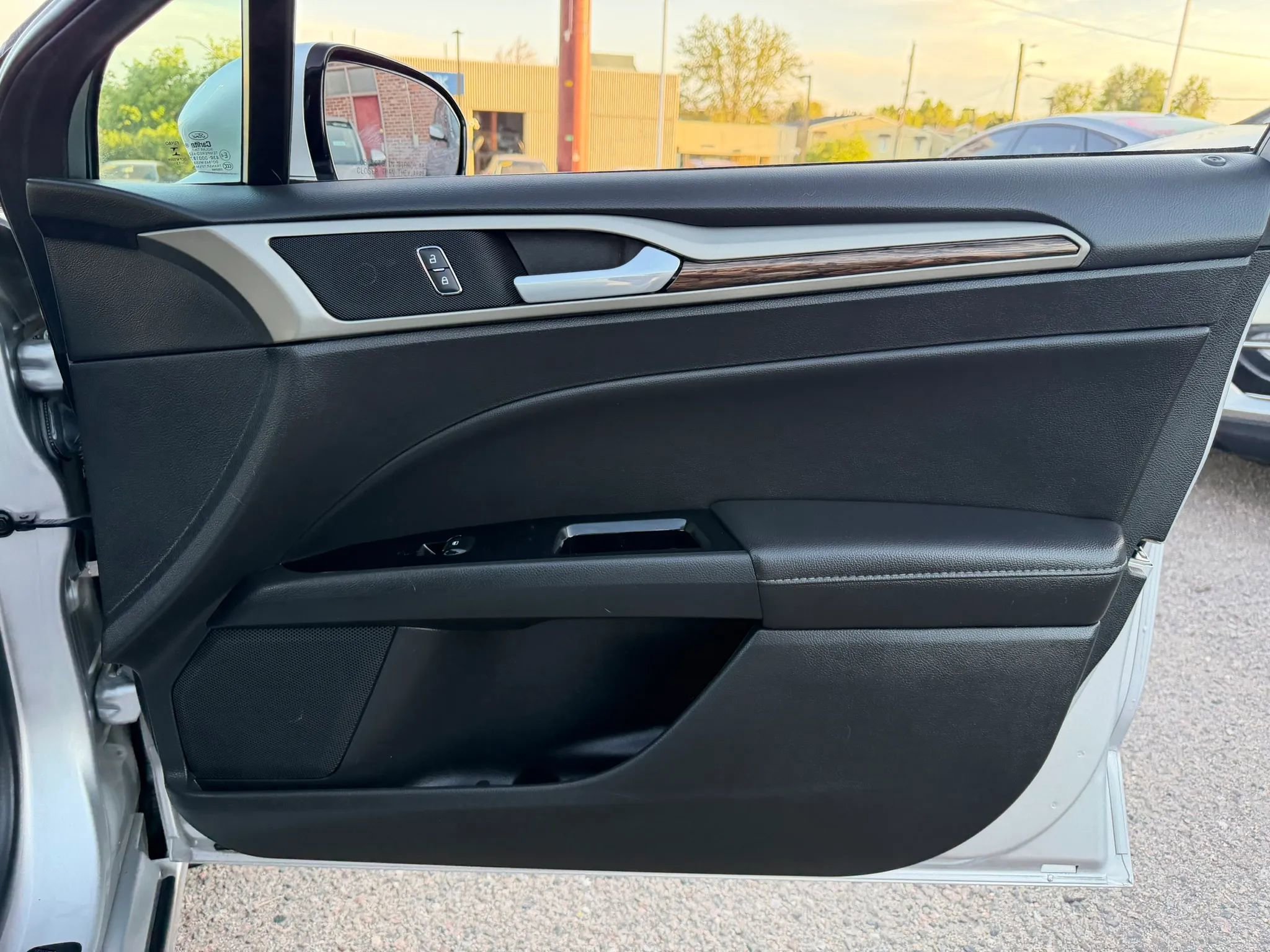 Used 2014 Ford Fusion SE w/ Equipment Group 202A image 19