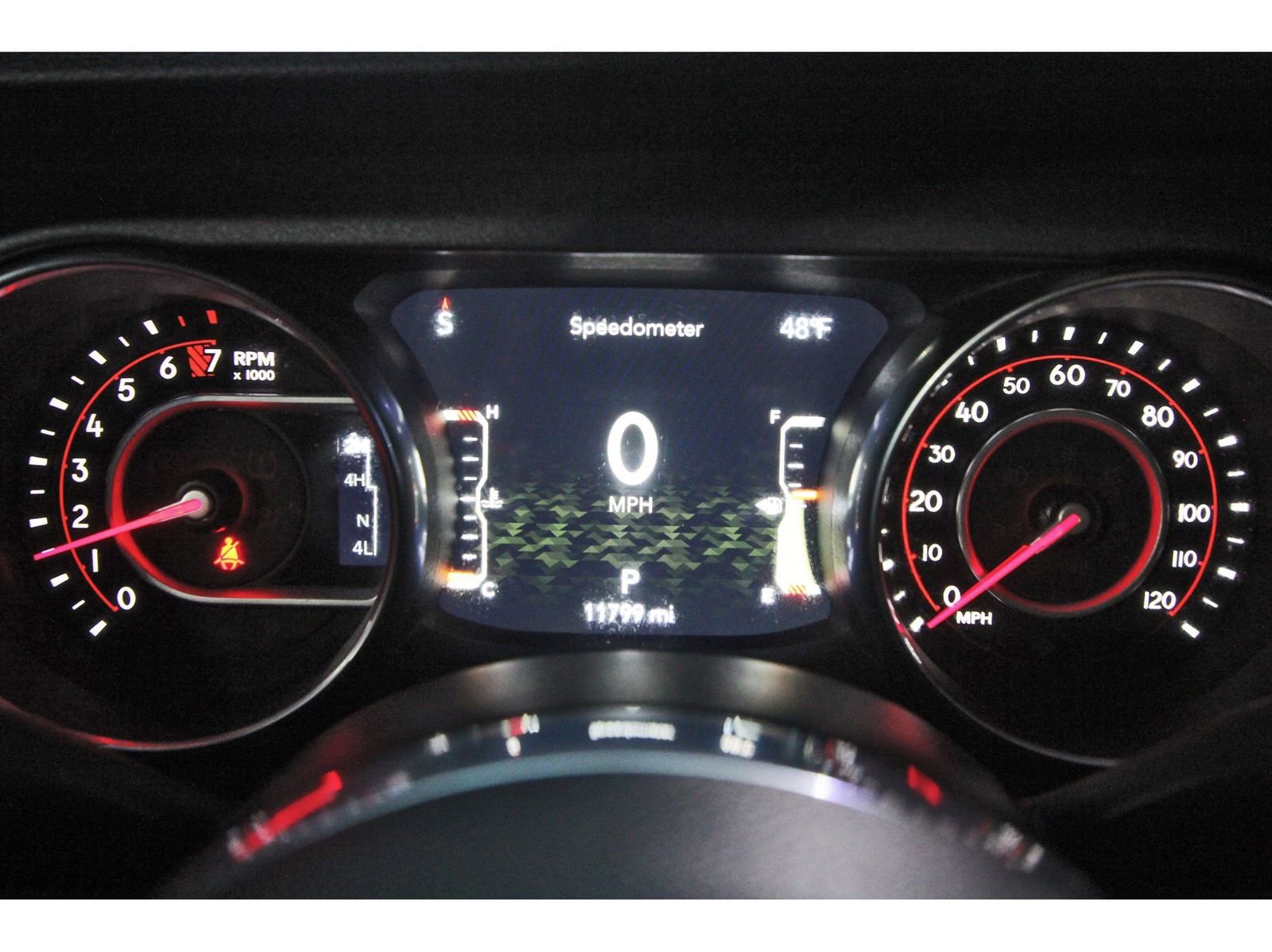 Used 2022 Jeep Gladiator Mojave w/ Cold Weather Group image 15