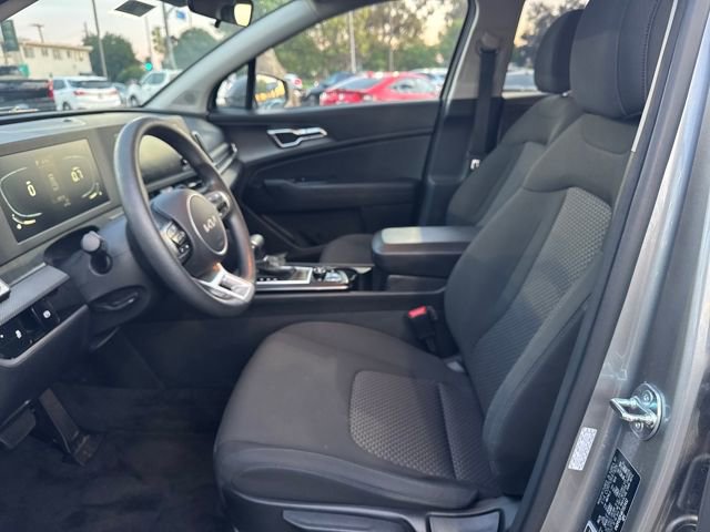 Used 2024 Kia Sportage LX image 9