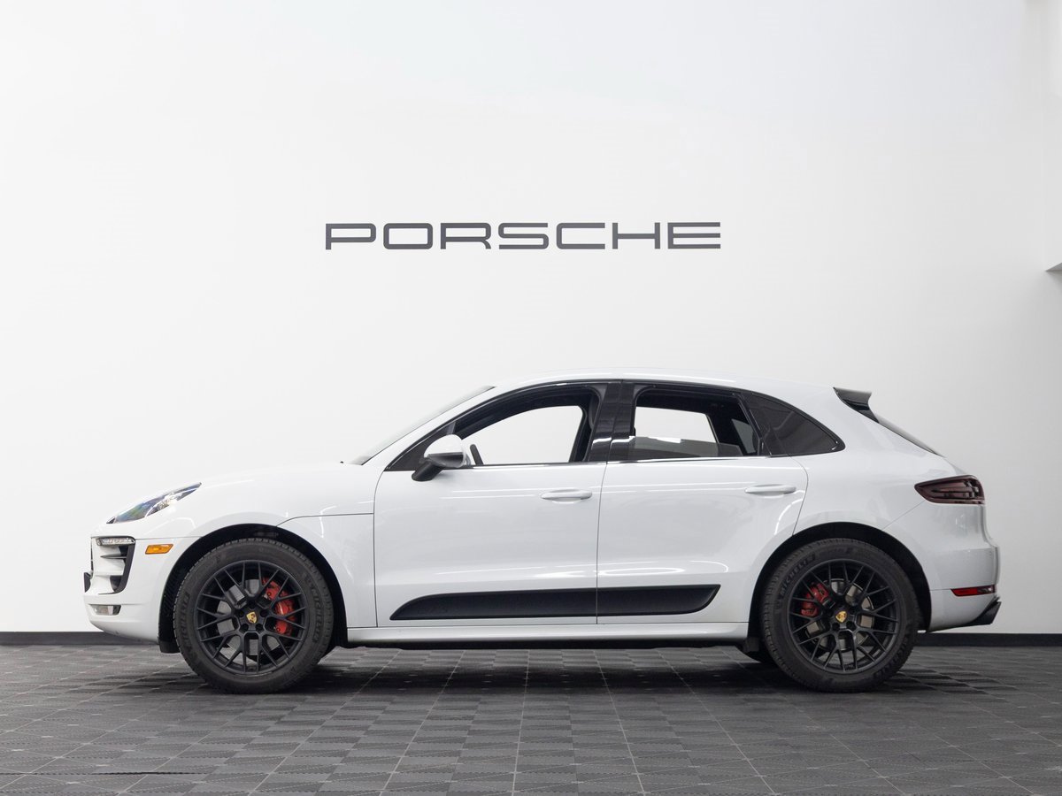 Certified 2017 Porsche Macan GTS image 2