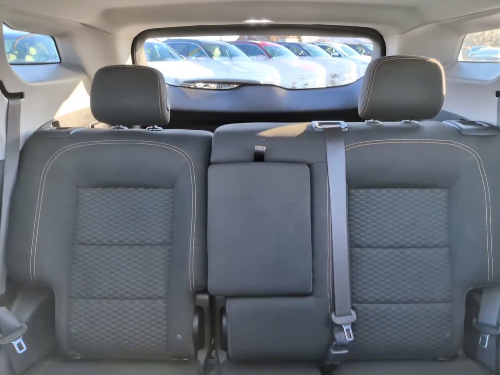 Used 2018 GMC Terrain SLE w/ Driver Convenience Package image 24