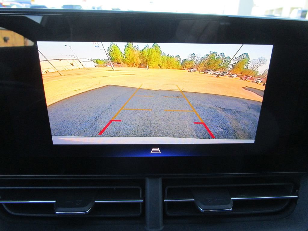 New 2026 Chevrolet Trax RS w/ Sunroof Package image 40