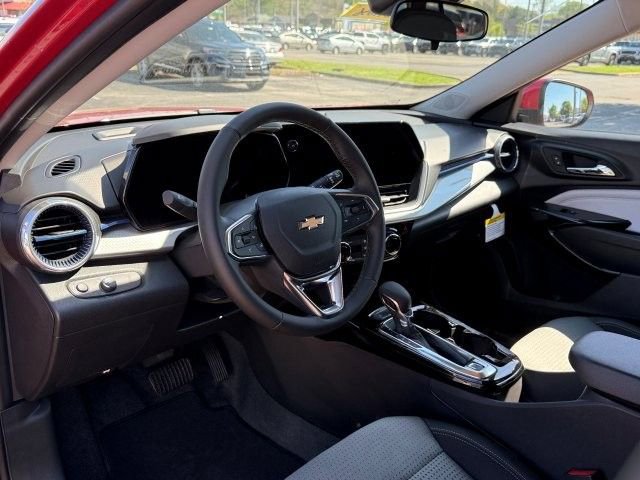 New 2026 Chevrolet Trax LT w/ LT Convenience Package FWD image 10