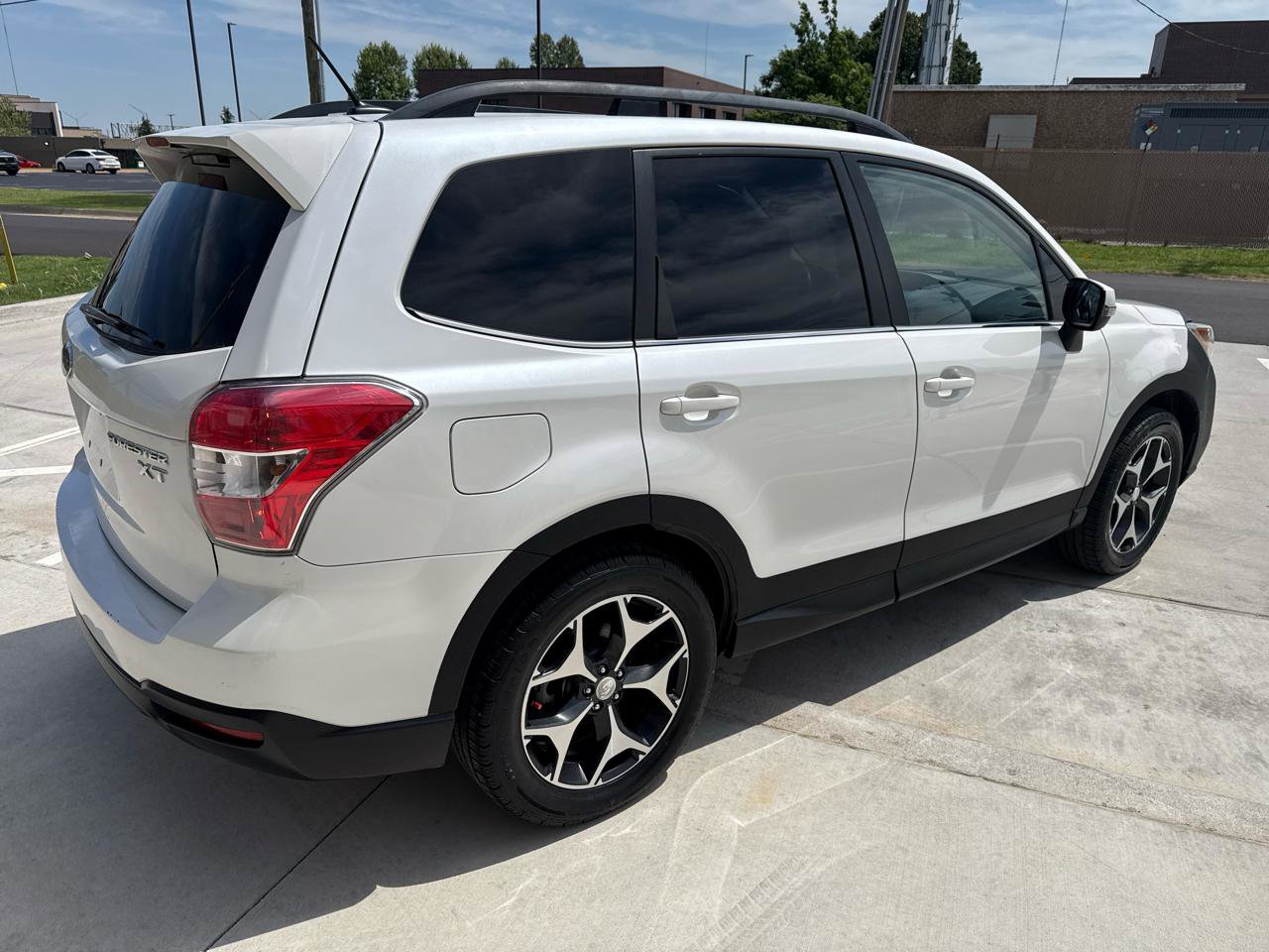 Used 2014 Subaru Forester 2.0XT Touring AWD/4WD image 11