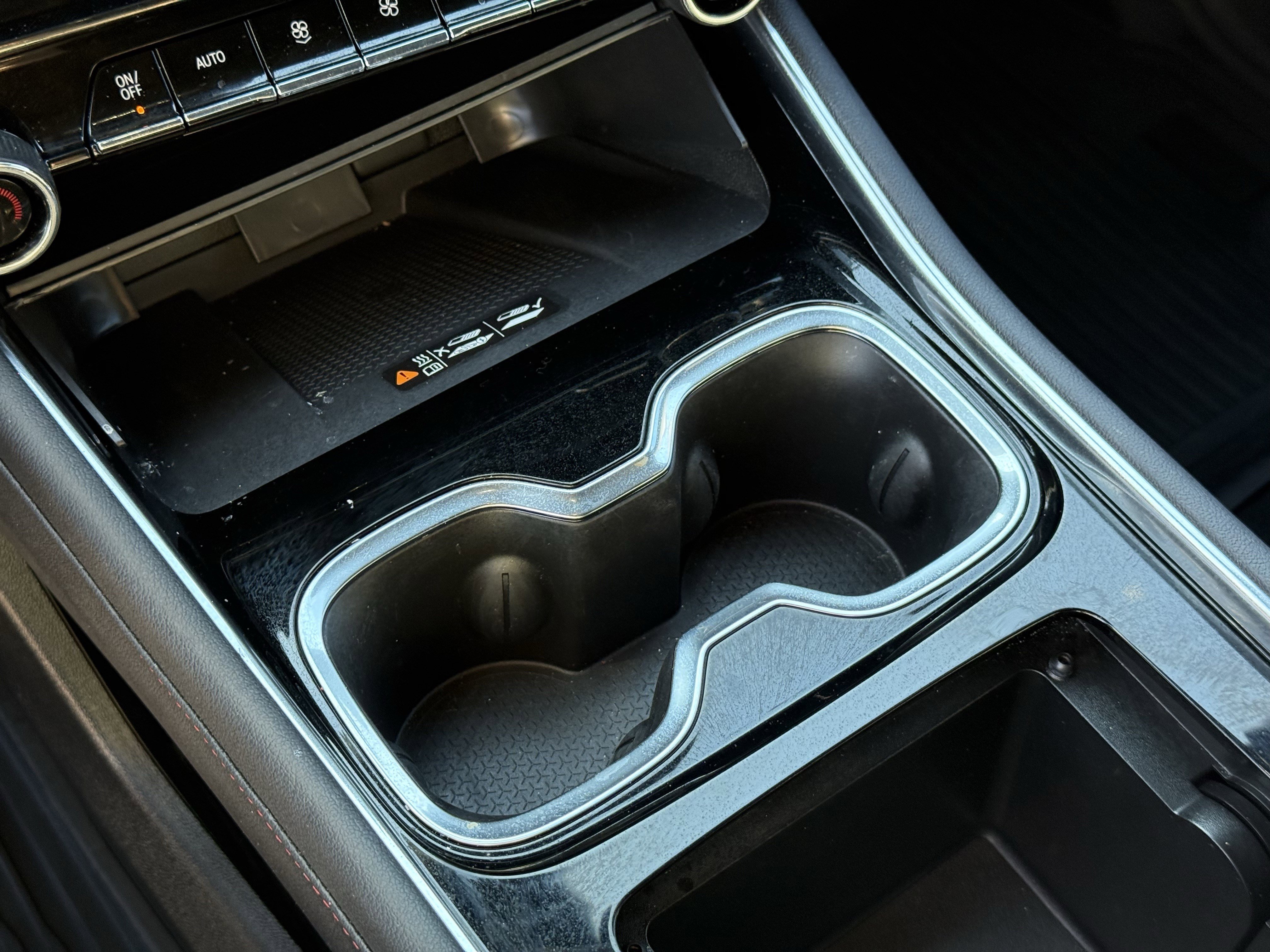 Used 2025 Chevrolet Traverse Z71 w/ Enhanced Driving Package image 23