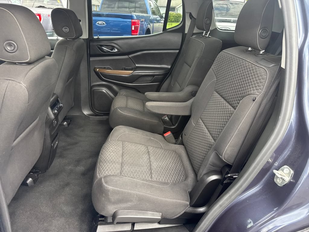 Used 2018 GMC Acadia SLE FWD image 17