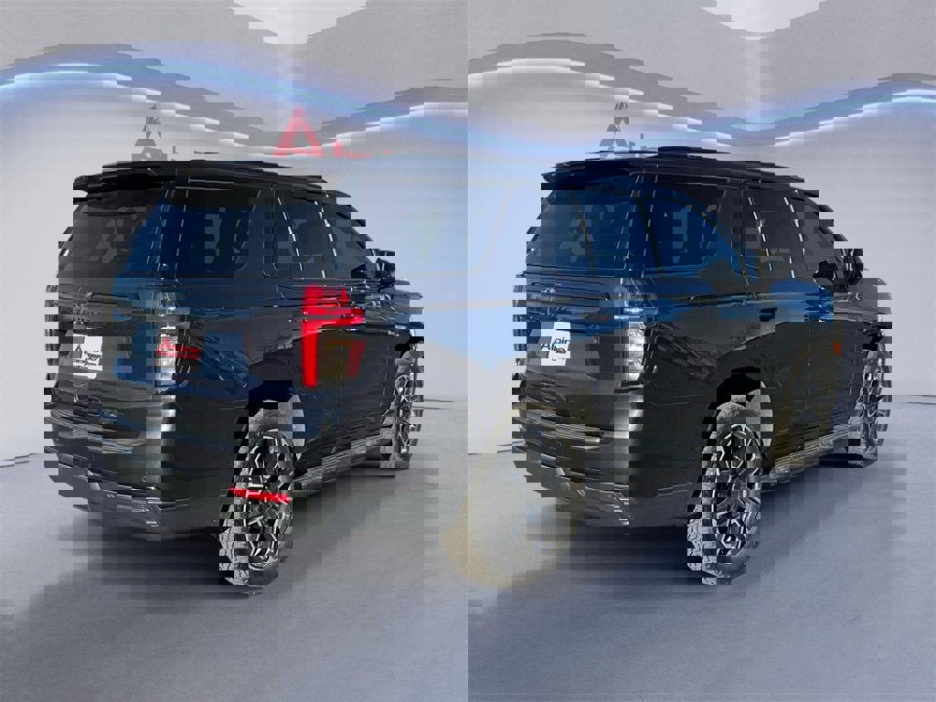 Used 2023 Chevrolet Tahoe RST w/ Luxury Package image 5