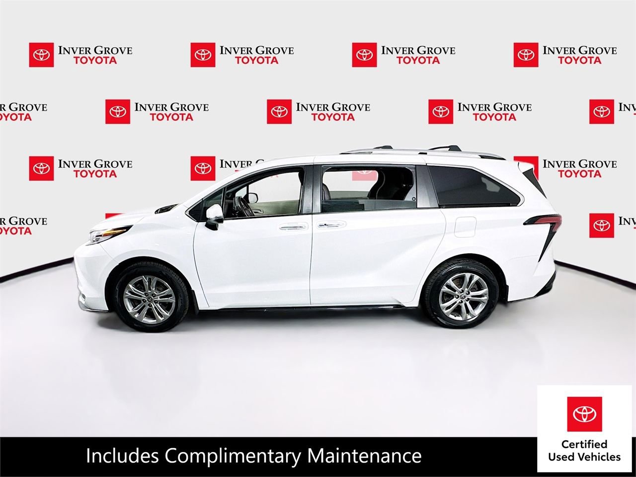 Certified 2022 Toyota Sienna Platinum image 8