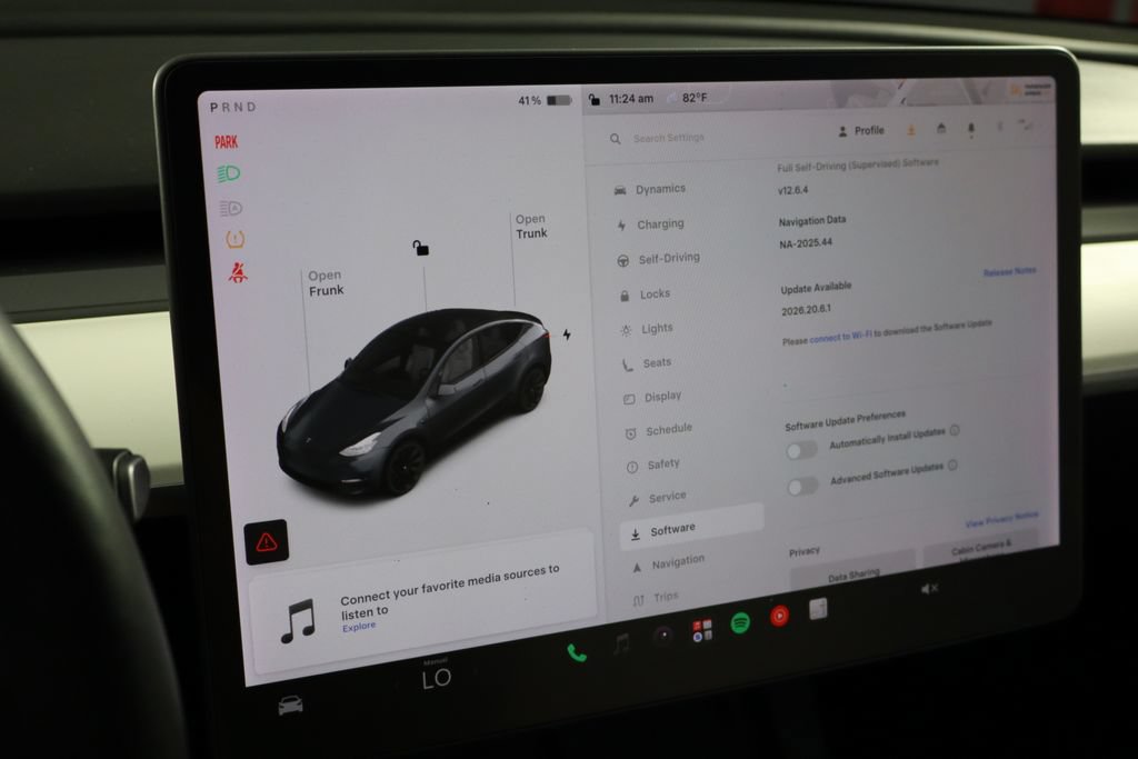 Used 2021 Tesla Model Y Long Range AWD/4WD image 34
