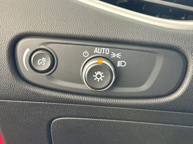 Used 2024 Chevrolet Malibu LT image 37