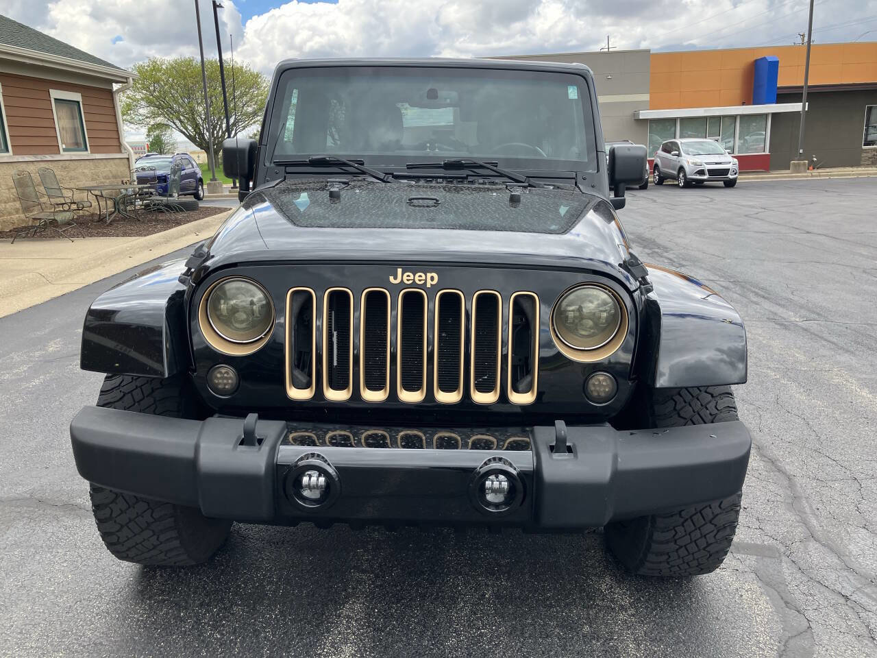 Used 2014 Jeep Wrangler Unlimited Sahara AWD/4WD image 9