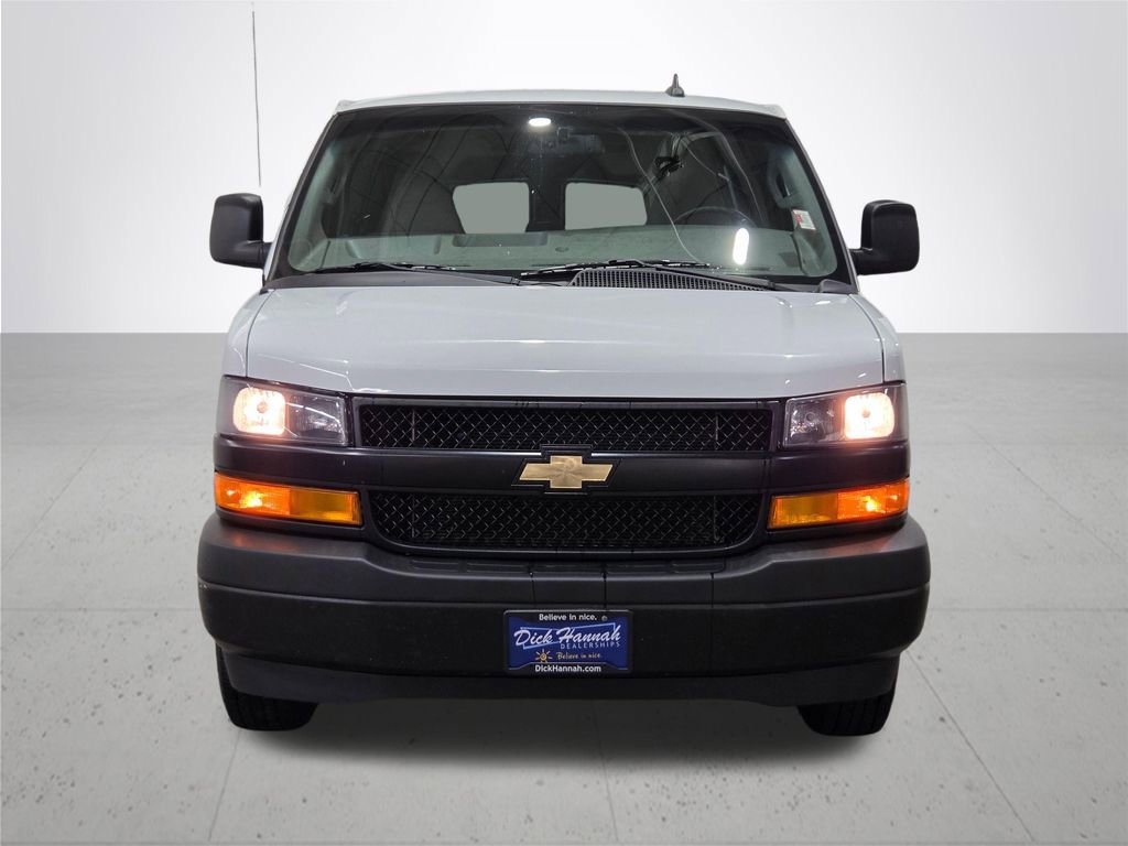 Used 2023 Chevrolet Express 3500 LS RWD image 4